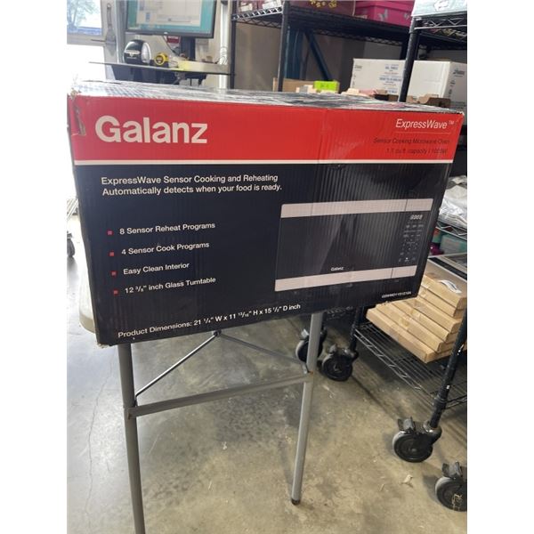 THREE STORE RETURN MICROWAVES