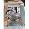 Image 3 : 2 NEW KIDS QUEENSIZE DUVET COVER SETS