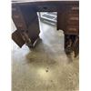 Image 5 : ANTIQUE 'WHITE' OAK SEWING MACHGINE IN CABINET