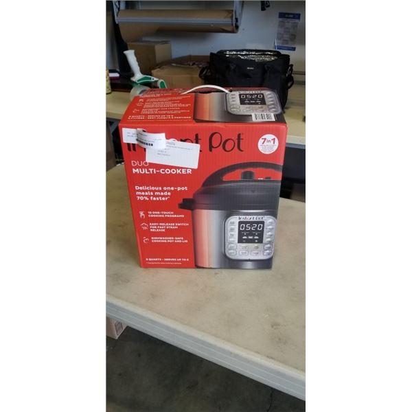 INSTANT POT DUO V5 7-IN-1 6QT ELECTRIC PRESSURE COOKER - TESTED WORKING, RETAIL $159