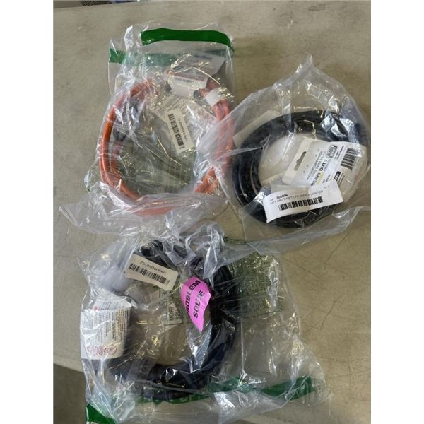 2 6FT AND 1 10FT LIFE SUPPLY LIGHTED HEAVY DUTY INDOOR OUTDOOR EXTENSION CORDS