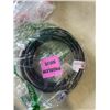 Image 4 : 2 6FT AND 1 10FT LIFE SUPPLY LIGHTED HEAVY DUTY INDOOR OUTDOOR EXTENSION CORDS