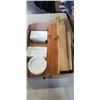 Image 2 : WHITE BAKING DISH SET AND WOOD CHARCUTERIE BOARDS