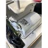 Image 6 : VINTAGE CASED BAYCREST SEWING MACHINE