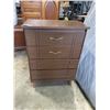 Image 1 : VINTAGE 4 DRAWER DRESSER, MADE IN CANADA
