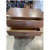 Image 3 : VINTAGE 5 DRAWER HIGHBOY DRESSER