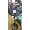 Image 1 : COMFORTMATE FLOOR FAN