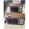 Image 1 : 2 VINTAGE SONY RADIOS