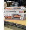 Image 1 : BLACK AND DECKER 4-SLICE AIR FRY TOASTER OVEN - TESTED WORKING, RETAIL $179