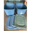 Image 2 : 5 STORAGE TOTES AND LIDS