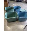 Image 3 : 5 STORAGE TOTES AND LIDS
