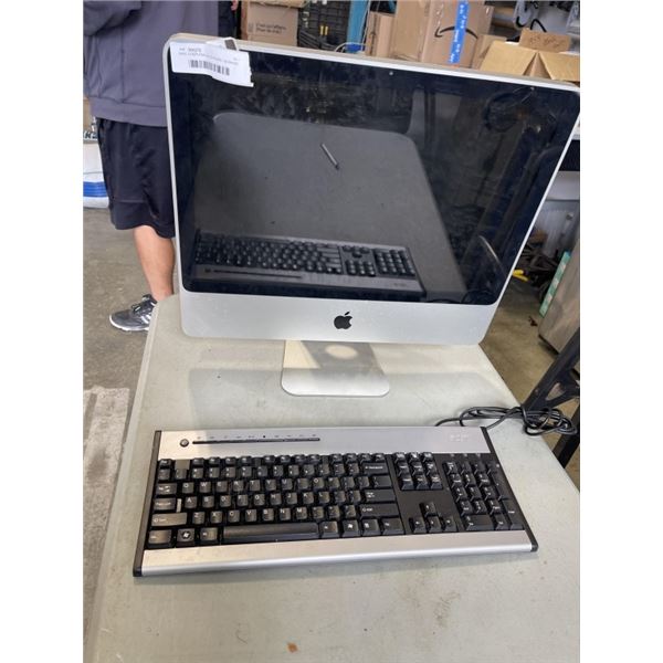 IMAC COMPUTER W/ KEYBOARD - WORKING