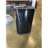 Image 1 : LG PORTABLE DEHUMIDIFIER WORKING