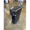 Image 3 : LG PORTABLE DEHUMIDIFIER WORKING