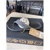 Image 3 : NEW OLUKAI KI'I LAVA ROCK / BOLD BLUE  SIZE MENS 10