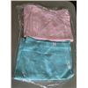 Image 2 : 2 PAIRS OF IZOD PANTS SIZE 38