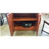 Image 2 : 2 DOOR OFFICE CABINET AND HP PRINTER