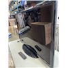 Image 2 : 40" SAMSUNG TV WITH REMOTE MODEL UN40D5003BF. WORKING