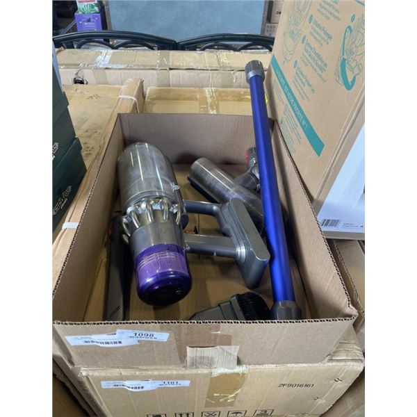 DYSON V11 ABSOLUTE PRO CORDLESS VACUUM - WORKING, W/  ACCESSORIES SHOWN