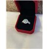 Image 2 : 2.00 CT GRA CERTIFIED ROUND BRILLIANT CUT MOISSANITE STONE VVS BLUE-GREEN COLOR WITH 12 BAGUETTE CUB