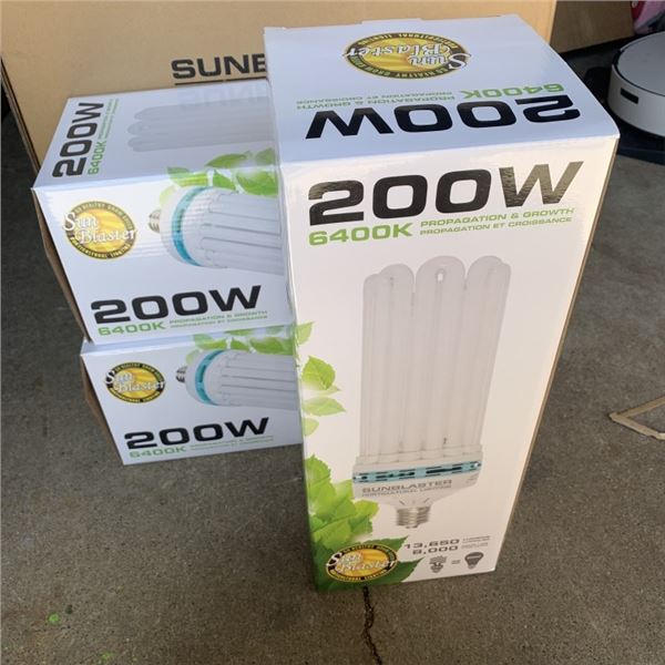 THREE NEW SUNBLASTER HORTICULTURAL 200 W CFL 6400K GROW BULBS RETAIL $200