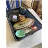 Image 2 : 2 TRAYS OF ASSORTED ANTIQUE CHINA  AND COLLECTIBLES