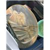 Image 5 : 2 TRAYS OF ASSORTED ANTIQUE CHINA  AND COLLECTIBLES