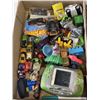 Image 2 : 2 TRAYS OF VINTAGE KIDS TOYS AND GAMES