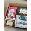 Image 5 : 2 TRAYS OF VANITY AND BEAUTY ITEMS