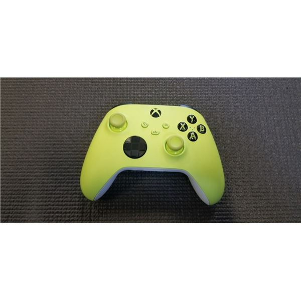 XBOX WIRELESS CONTROLLER - TESTED WORKING
