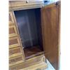 Image 2 : LEXINGTON SOLID WOOD WARDROBE