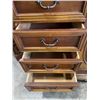 Image 4 : LEXINGTON SOLID WOOD WARDROBE