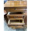 Image 5 : LEXINGTON SOLID WOOD WARDROBE