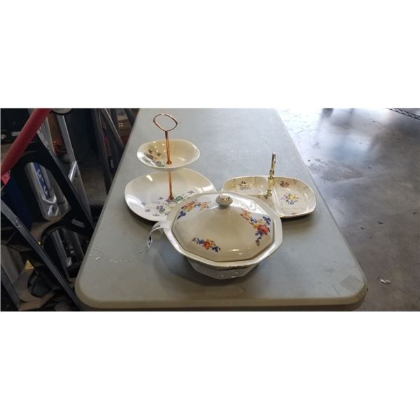 WOODS AND STYLECRAFT SERVING TRAYS AND LIDDED DISH