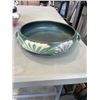 Image 6 : ANTIQUE ROSEVILLE LARGE HANDLED BOWL AND GRIMWADES SILVER RIMMED BOWL