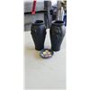 Image 1 : SMALL MOORCROFT PIN DISH AND 2 BLACK GLASS VASES, UNMARKED
