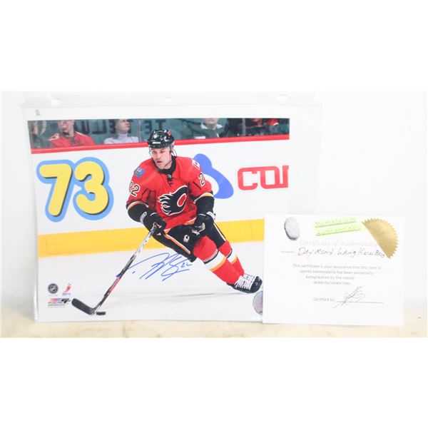 DAYMOND LANG KOW SIGNED PICTURE 8" X 10"