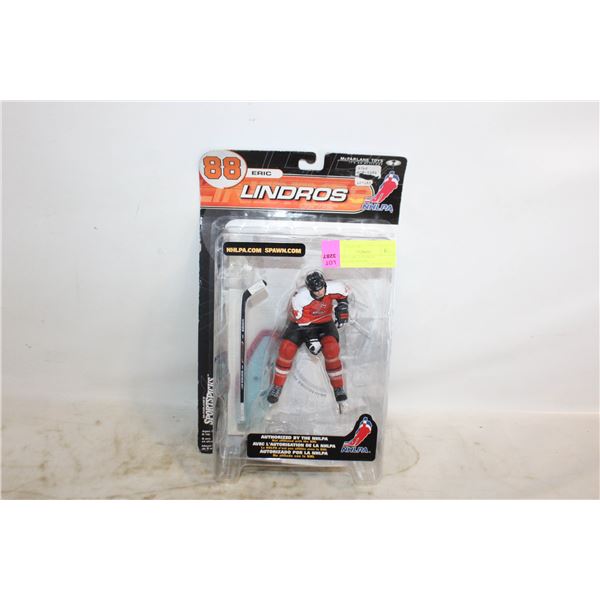 VINTAGE ERIC LINDROS MCFARLANE FIGURE