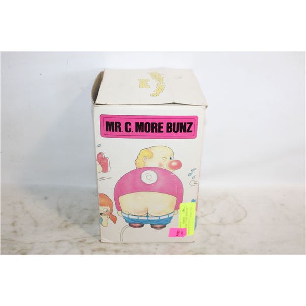 VINTAGE MR. C. MORE BUNZ CAR WINDOW NOVELTY