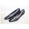 Image 1 : LADIES AEROSOLES LEATHER PUMP DRESS SHOES-