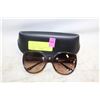 Image 1 : VOGUE WOMEN'S SUNGLASSES & CASE