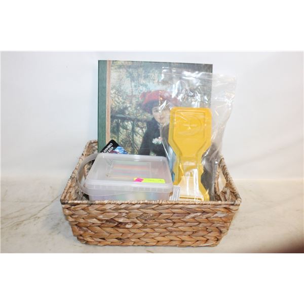KIDS PLAY LOT IN WICKER BASKET