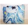 Image 1 : LARGE FLEECE POLAR BEAR BLANKET