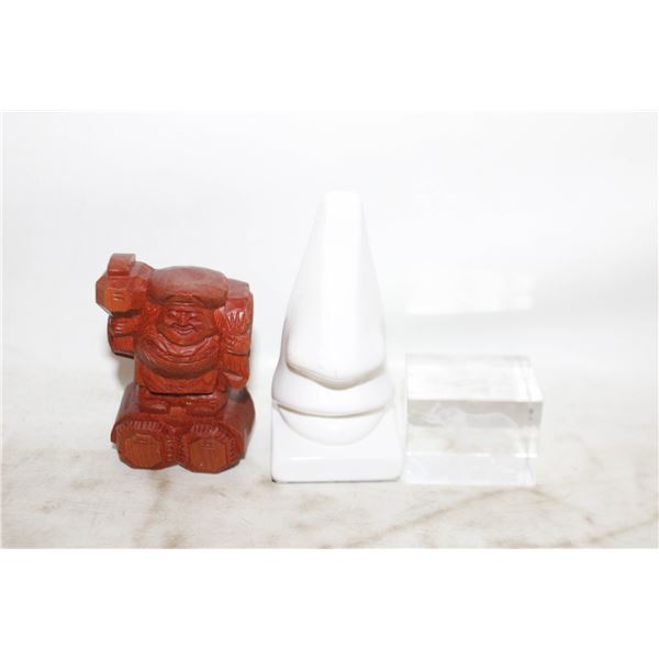 ESTATE STATUES/CARVING WOODEN +