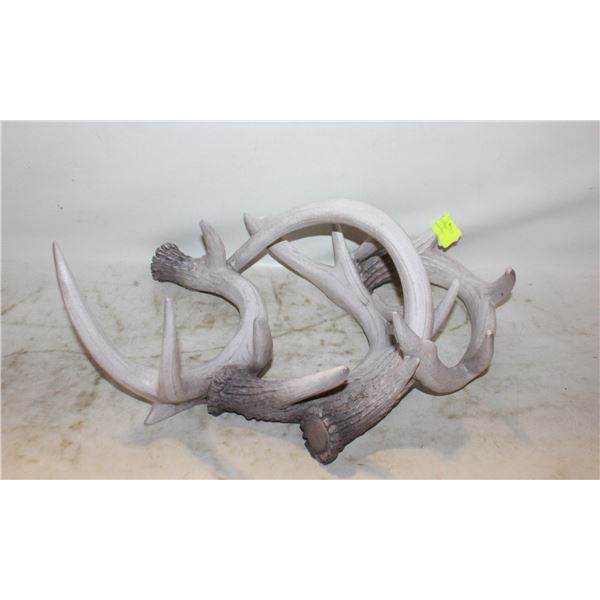 ANTLER WINE BOTTLE HOLDER