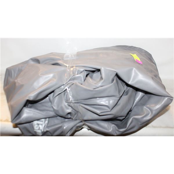 INFLATABLE AIR MATTRESS (PUMP IS NOT INCLUDED)