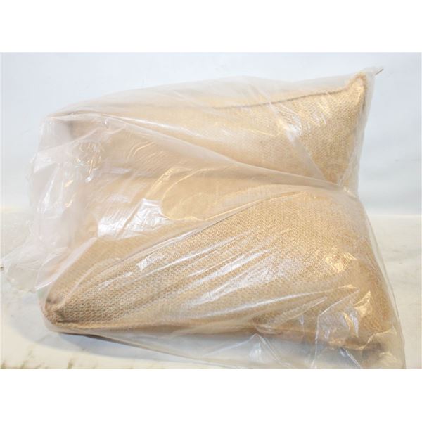 SET OF 2 AMBER ARMCHAIR SHOWHOME THROW