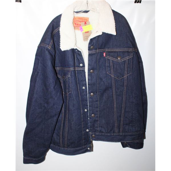 LEVI SHERPA COAT LARGE N/W TAGS