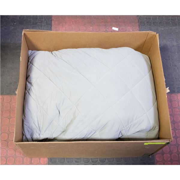 BELOW ZERO COOLING BODY PILLOW GREEN 20 X 54"