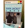 Image 1 : 32 DEGREE UNISEX WATERPROOF RAIN JACKET BLACK